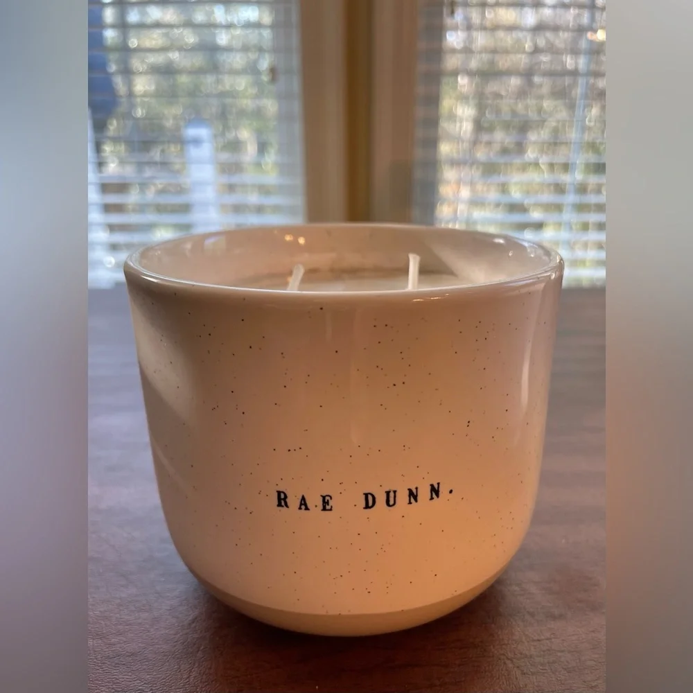 Rae Dunn Be Kind Outdoor Citronella Candle - Picture 2 of 4